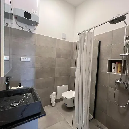 Ljubljana Studios Apartma *